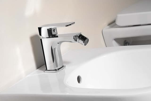 FACTOR bateria bidetowa chromowana - elegancki design