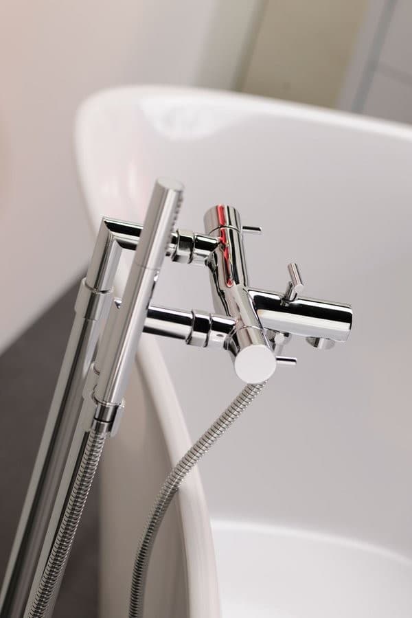 AIRTECH bateria wannowa naścienna chromowana
