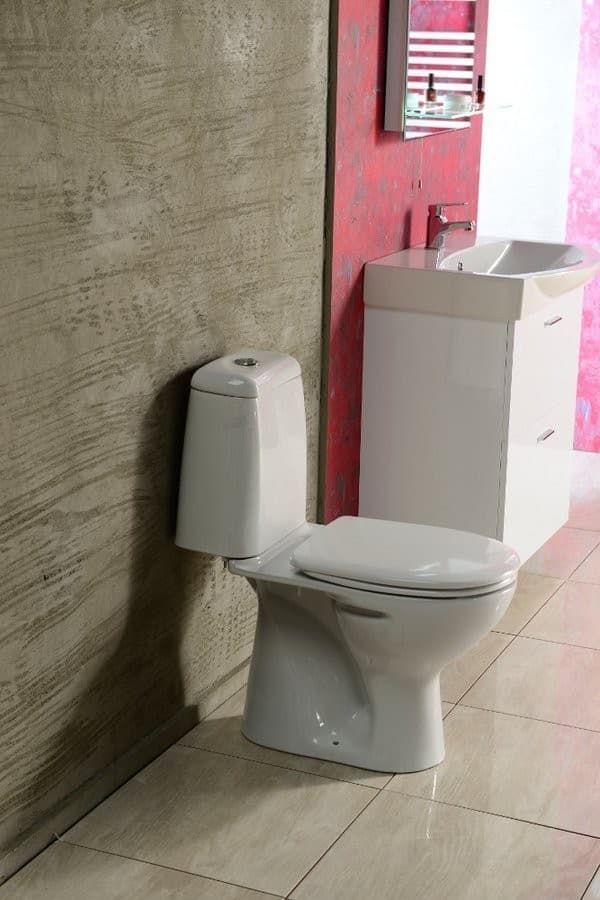 RIGA WC kompakt z tylnym odpływem i mechanizmem spłukującym