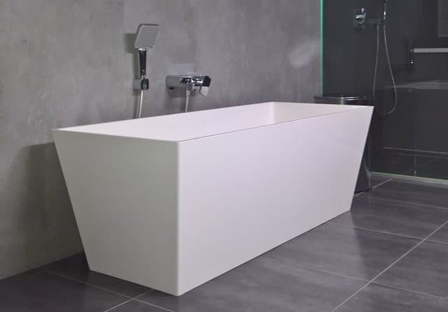 KVADRIE wolnostojąca wanna 159x65x55 cm, kompozytowa