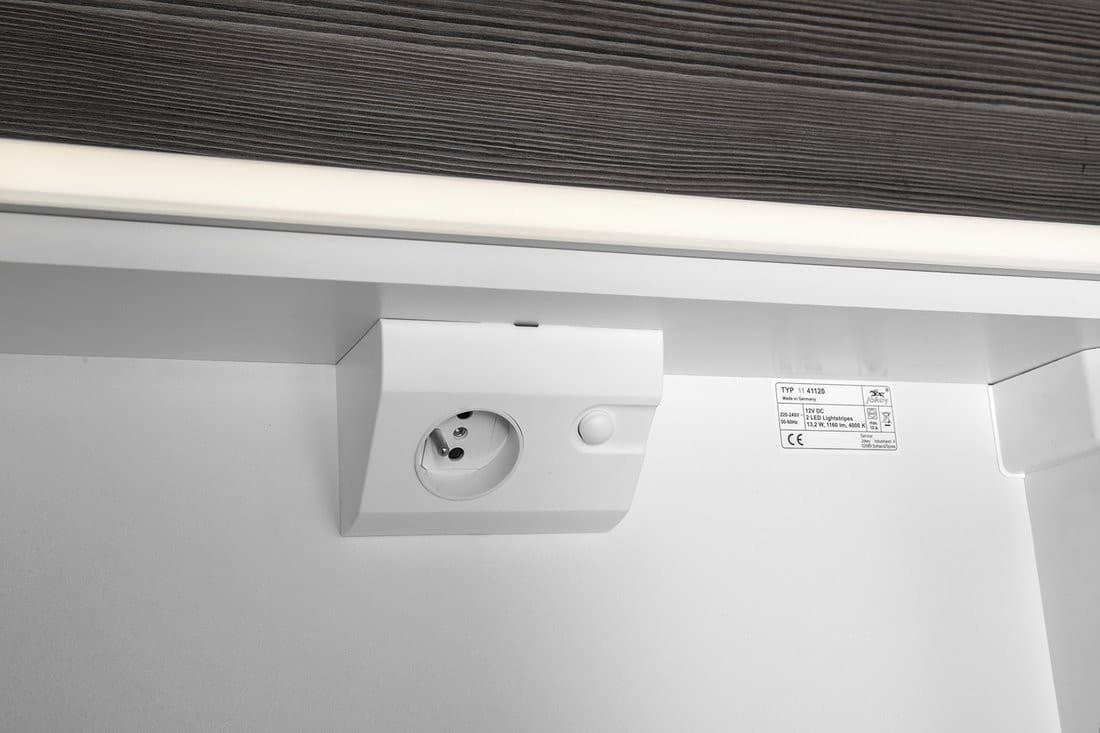 BATU szafka z lustrem z oświetleniem LED, 60x71cm