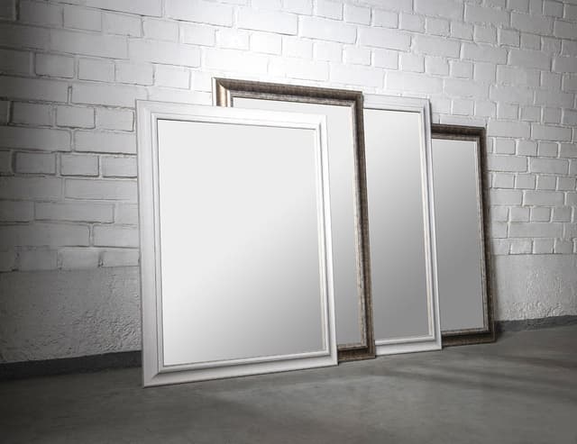 AMBIENTE lustro w drewnianej ramie 720x920mm brązowe