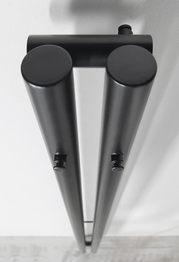 PILON grzejnik łazienkowy 122x1800 mm z wieszakami matowy