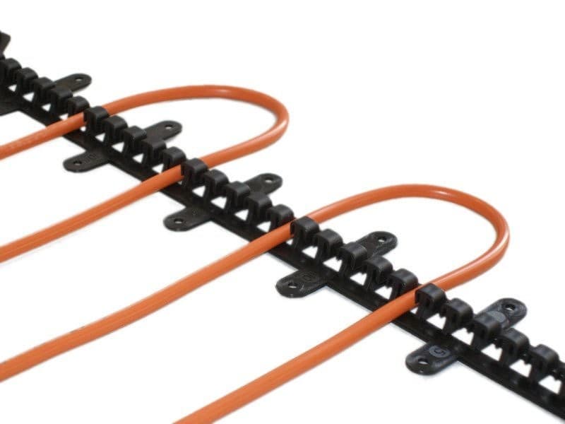 Plastikowa listwa do przewodu 50 cm do mocowania kabli grzejnych