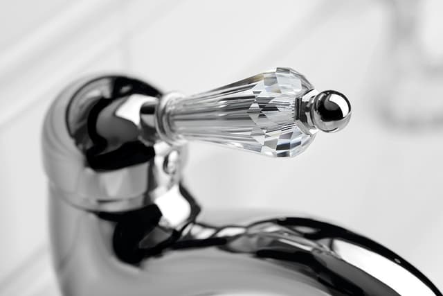 KIRKÉ CRYSTAL bateria umywalkowa z dźwignią kryształową