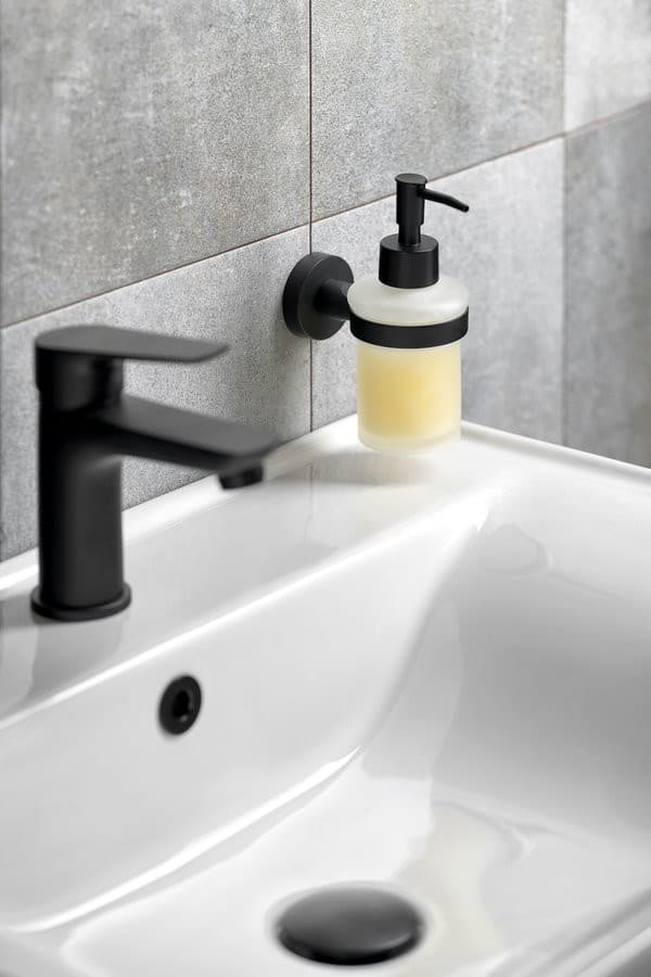 SAMBA dozownik mydła 150ml, szkło mleczne czarny mat