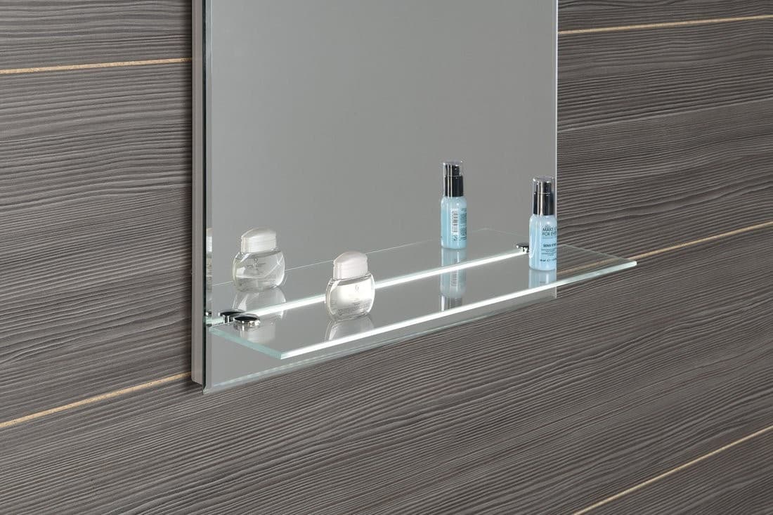 Lustro LED 60x80 cm z półką i wyłącznikiem
