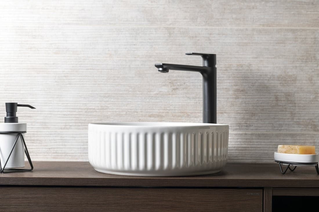 ION umywalka ceramiczna nablatowa Ø 36cm