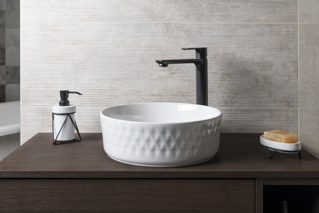 ROMBO umywalka ceramiczna nablatowa Ø 36 cm