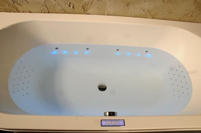 CHROMO PLANE RGB system chromoterapii do wanien z 16 diodami LED