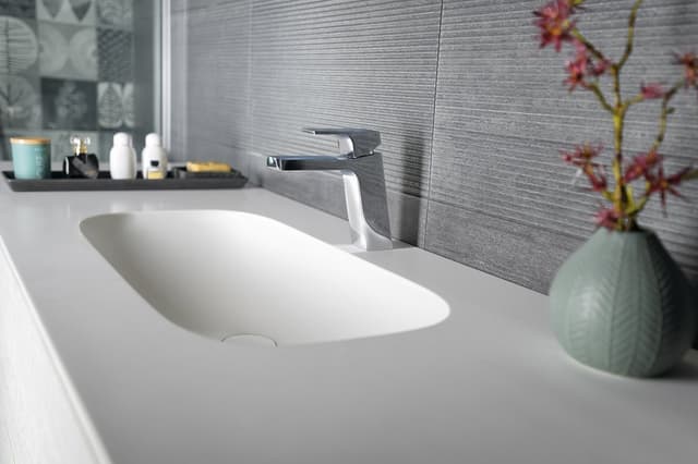 TREOS 145 zestaw łazienkowy dąb Polar z oświetleniem LED
