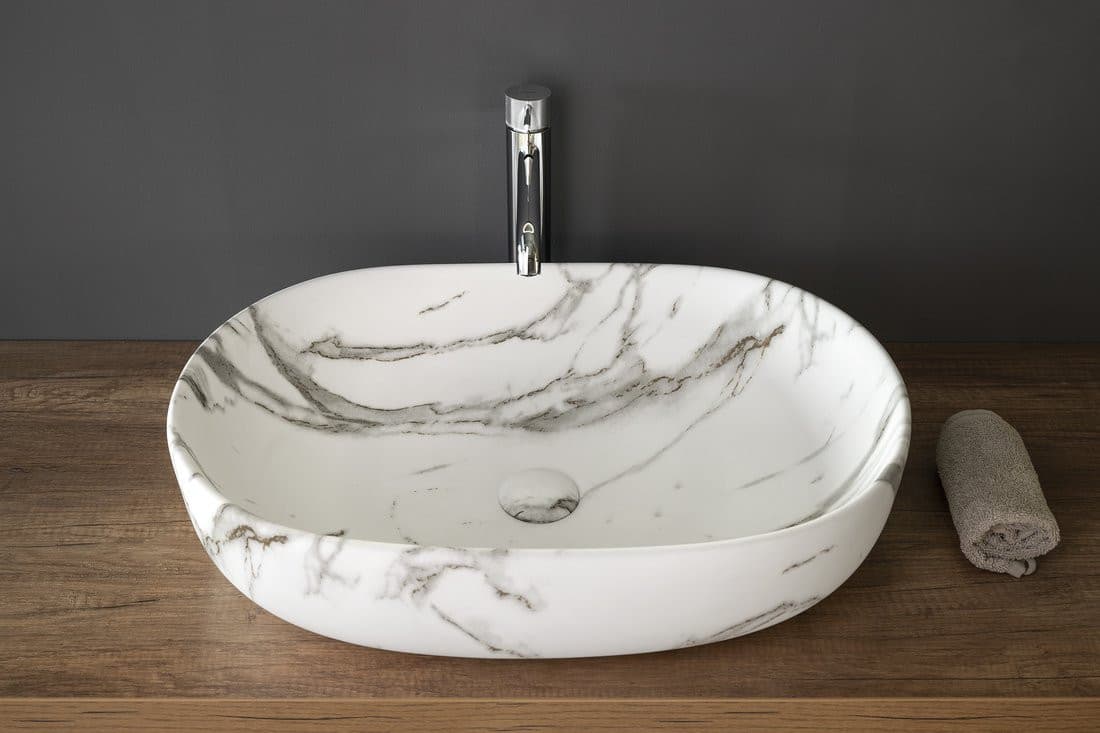 CALEO umywalka ceramiczna nabłatowa, 60x42cm, bianco carrara