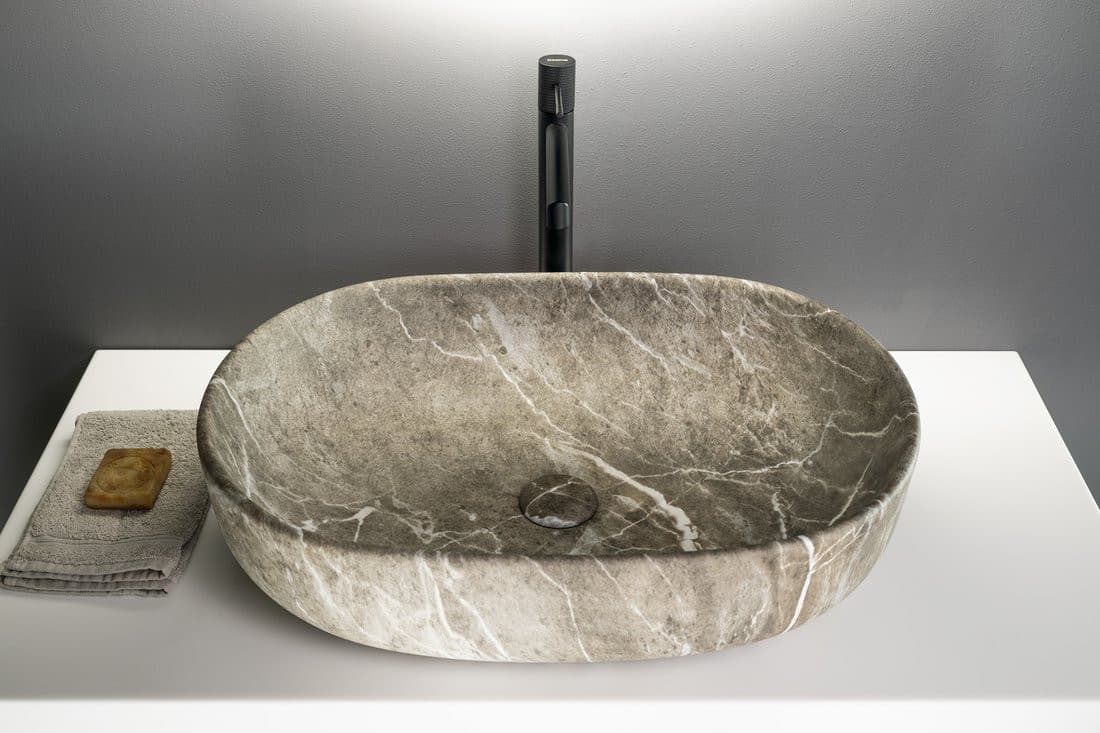 CALEO umywalka ceramiczna nabłatowa, 60x42cm, breccia marmor
