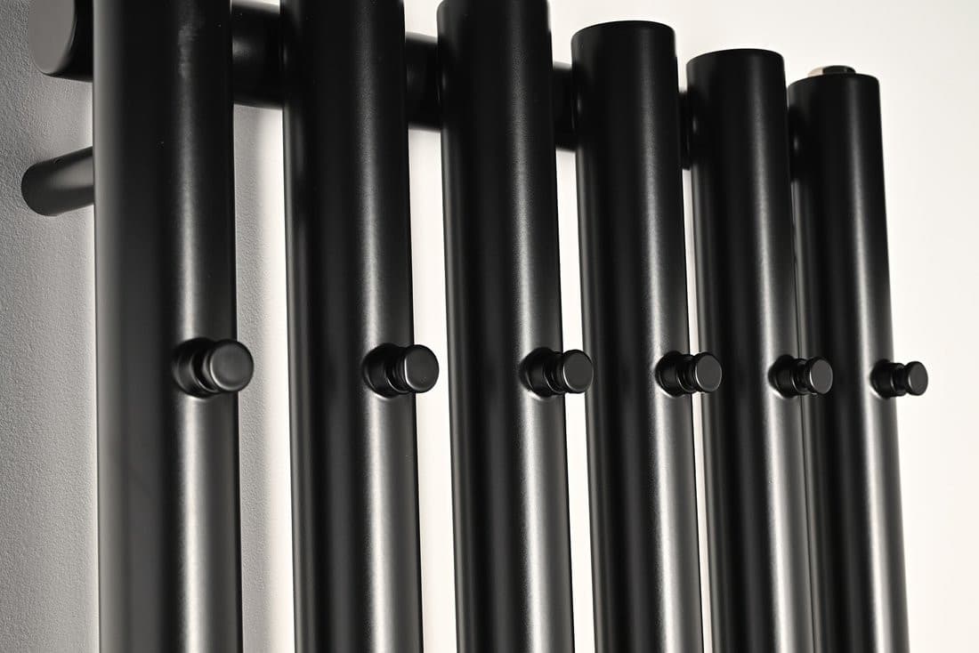 PILON grzejnik łazienkowy 270x1800mm, 4 wieszaki, czarny mat