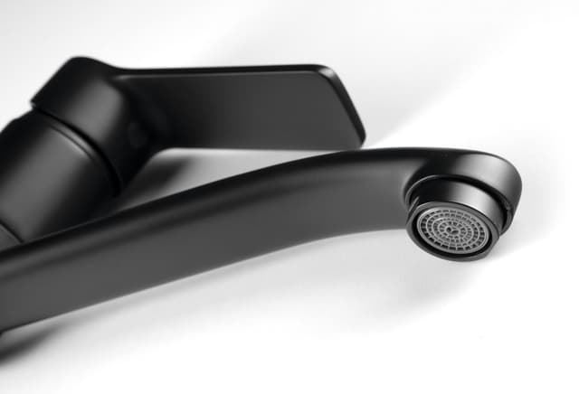 SINTRA bateria umywalkowa z obrotową głowicą, czarny mat