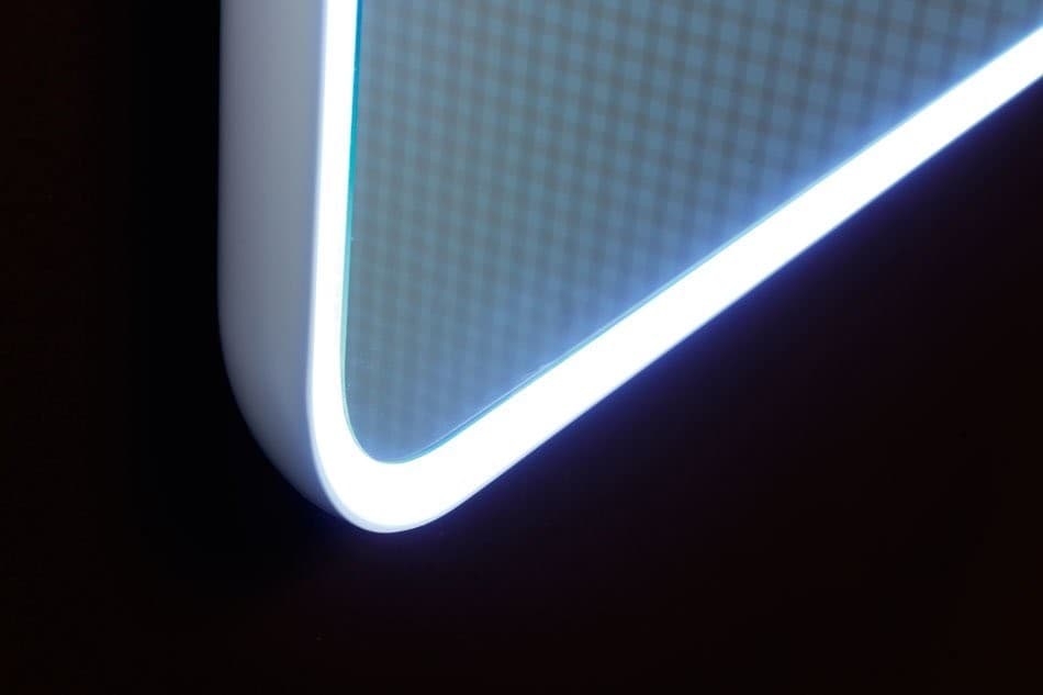 FLOAT lustro LED z oświetleniem 60x80 cm