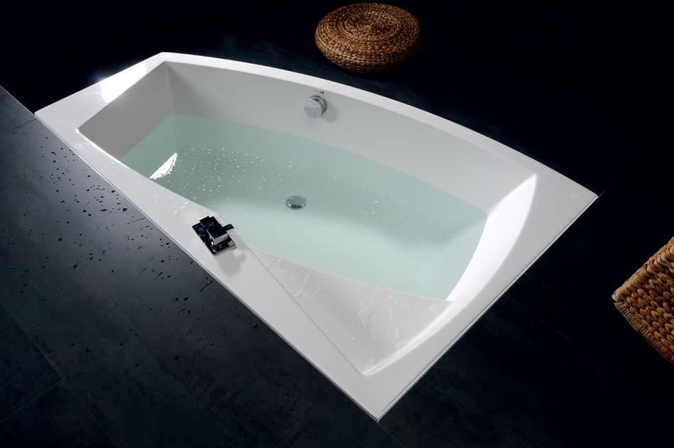 EVIA 160 R wanna asymetryczna 160x100 cm z akrylu