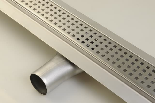 MANUS QUADRO odpływ liniowy nierdzewny 1250 mm z rusztem