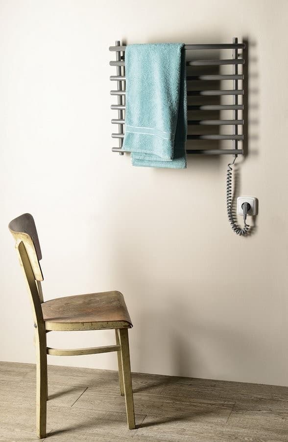 Elektryczna suszarka na ręczniki szary metalik 570x465 mm