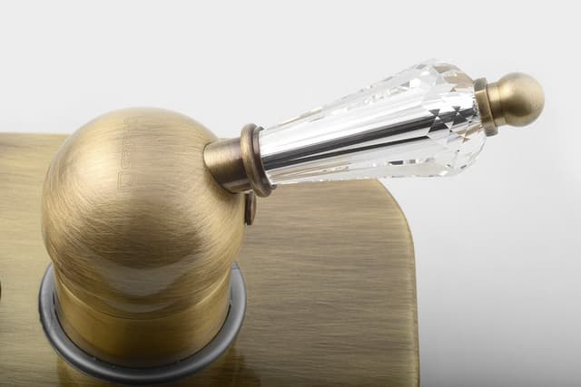 KIRKÉ CRYSTAL podtynkowa bateria z przełącznikiem, brąz