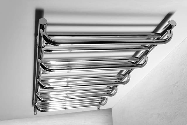 MANISA grzejnik łazienkowy 600x1328, 5 wieszaków, chrom