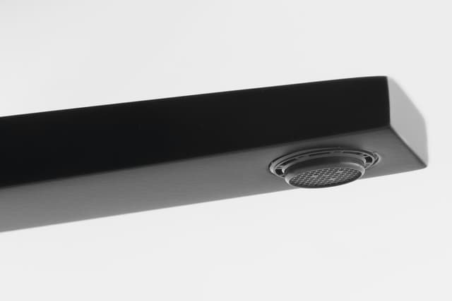 DIMY wysoka bateria umywalkowa z przedłużoną wylewką czarna