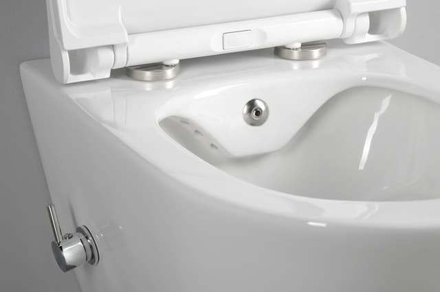 AVVA WC wiszące Rimless z prysznicem bidetowym 35,5x53 cm