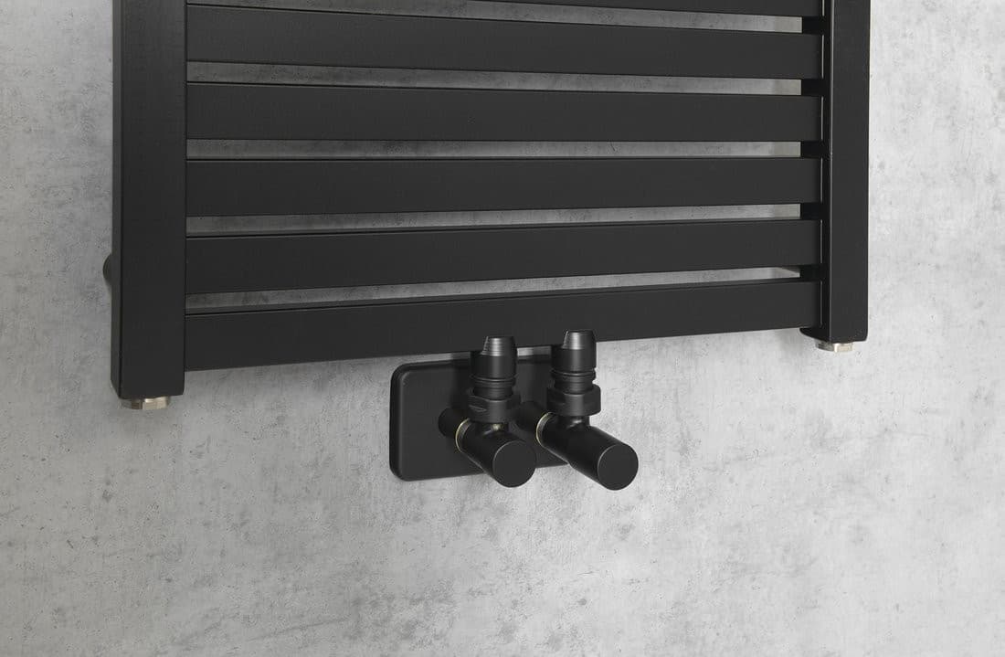 TONDI grzejnik łazienkowy 450x1330 mm, centralne podłączenie