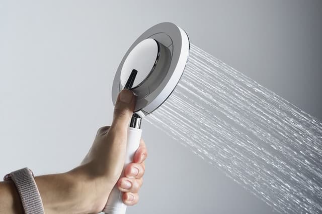 LIAM zestaw prysznicowy z baterią termostatyczną i półką