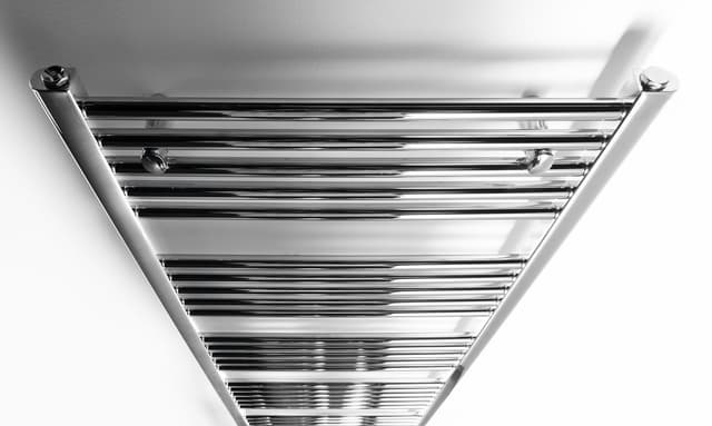 ALYA grzejnik łazienkowy 600x1785mm, środkowe podłączenie, chrom