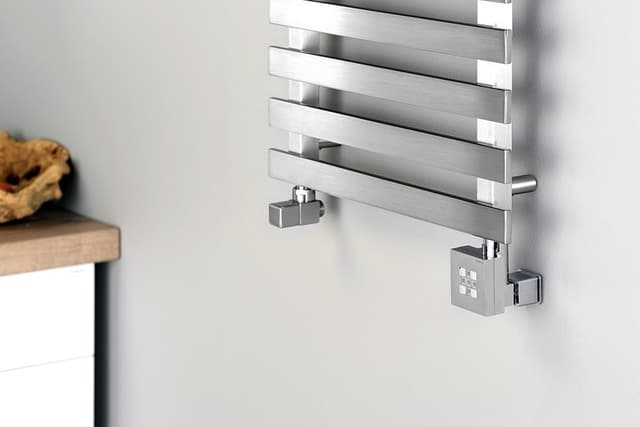 KTX grzałka elektryczna z termostatem 600 W chrom