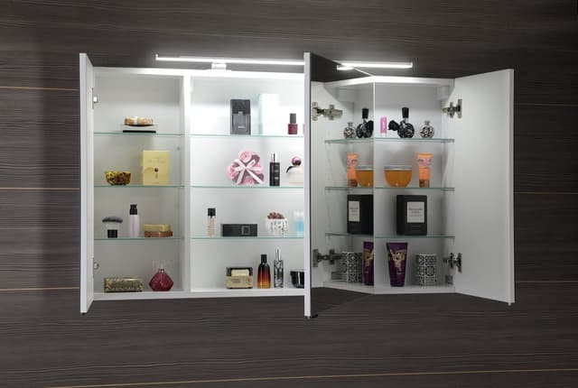 RIWA szafka lustrzana z oświetleniem LED, 3 drzwiczki 121x70cm