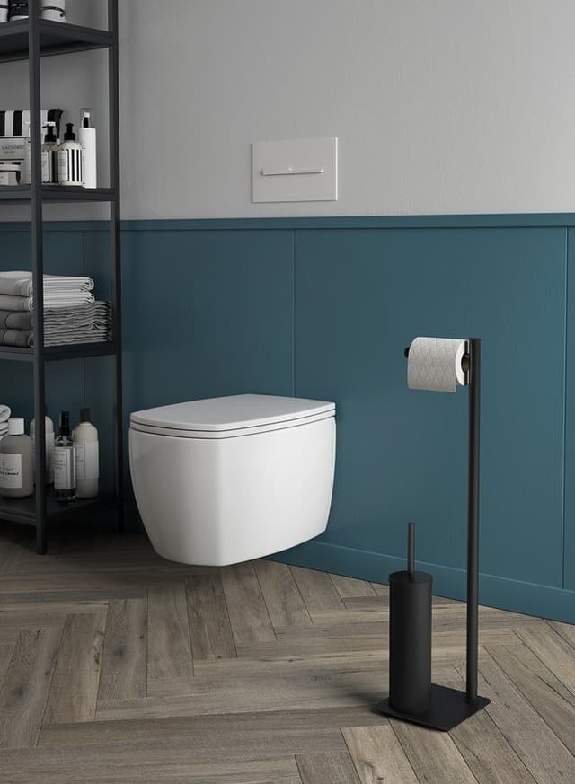 ARTU stojak na papier toaletowy z wieszakiem i szczotką, czarny