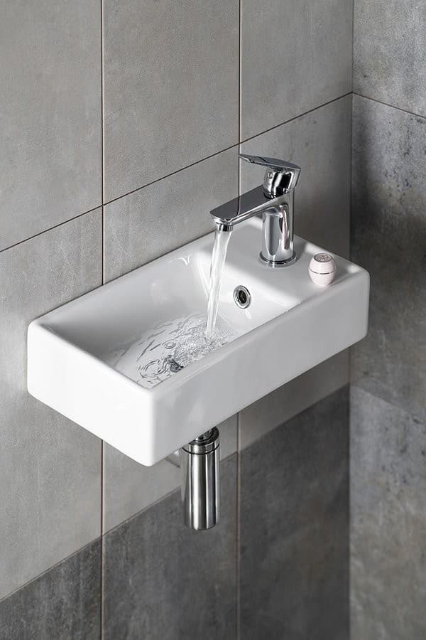 MINOS ceramiczna umywalka 40x22cm z baterią z prawej strony