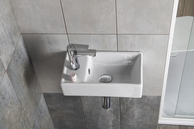 MINOS umywalka ceramiczna 40x22 cm z baterią lewą