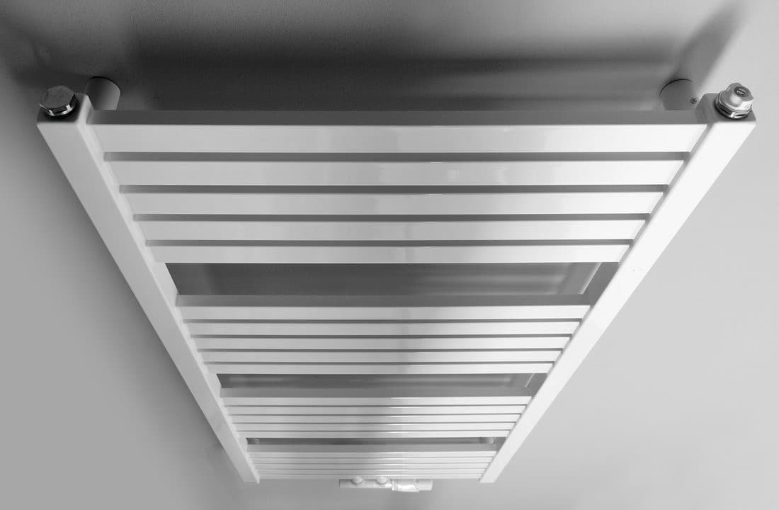 GRUNT grzejnik łazienkowy 500x1050 mm z podłączeniem środkowym