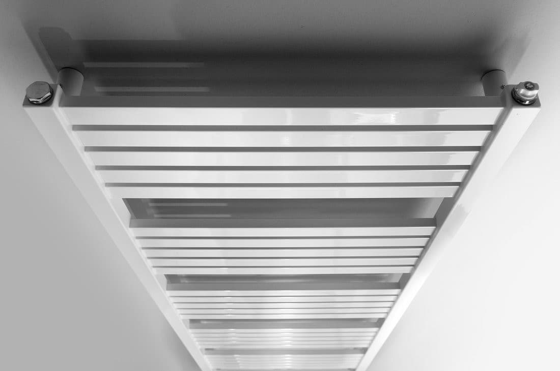 GRUNT grzejnik łazienkowy 500x1610 mm, podłączenie środkowe