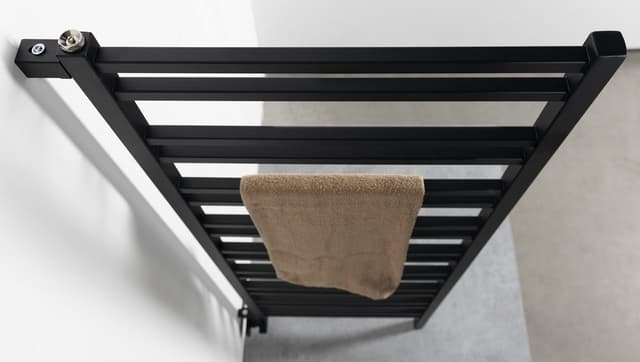 METRO SPACE grzejnik ścianka przedziałowa 550x1430 mm matowy