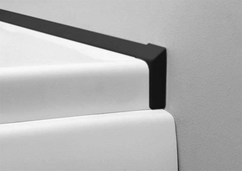 Listwa do wanien i brodzików czarna 1950mm z akcesoriami