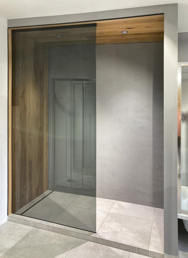 ARCHITEX zestaw do mocowania szkła podłoga-ściana-sufit z listwą spadkową, 1615x2600mm, lewy, czarny mat